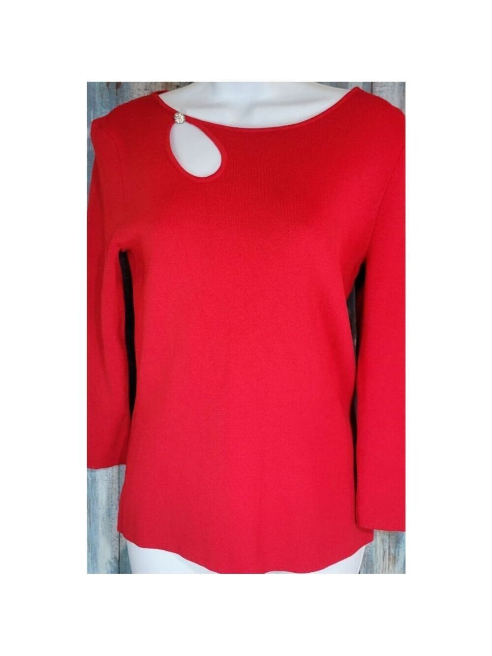 Cable & Gauge Small 3/4 Sleeve Cutout Top